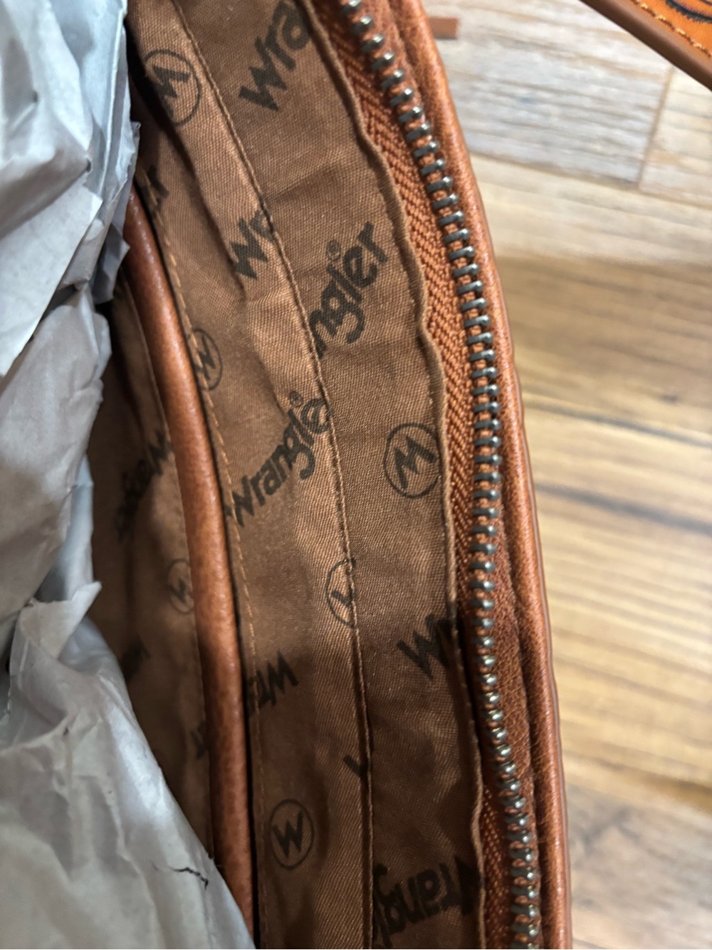 Wrangler Brown Leather Tooled Floral Fringe Crossbody - Picture 12 of 16